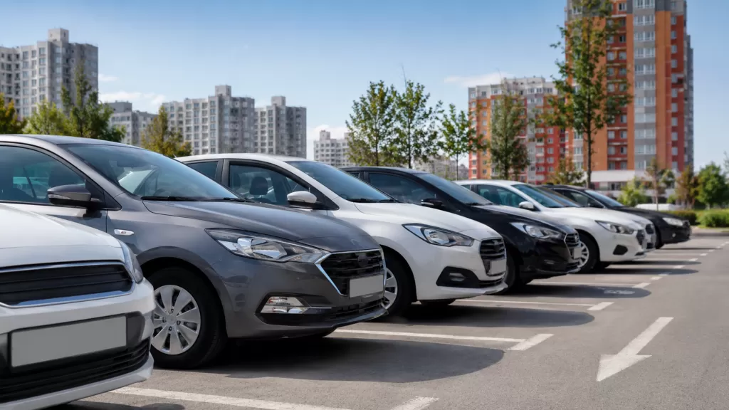 Какую машину выбрать начинающему водителю Компактные автомобили эконом- и комфорт-класса для аренды новичку